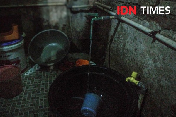 Musim Kemarau, Warga Tanjung Gedong Jakbar Mulai Kesulitan Air