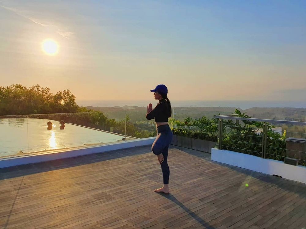 Family Goals! 10 Momen Kompak Keluarga Wulan Guritno Liburan di Bali