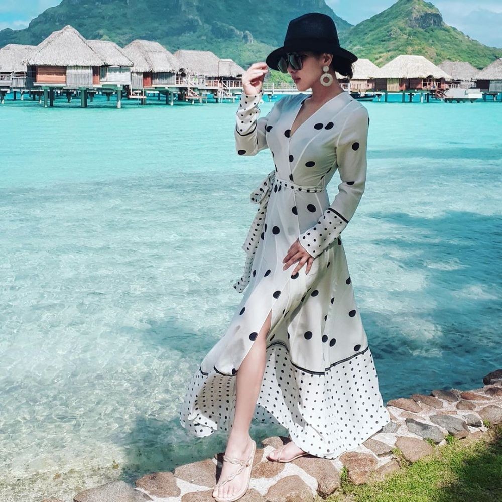 10 Gaya Topi Cetar ala Syahrini, Membahana!