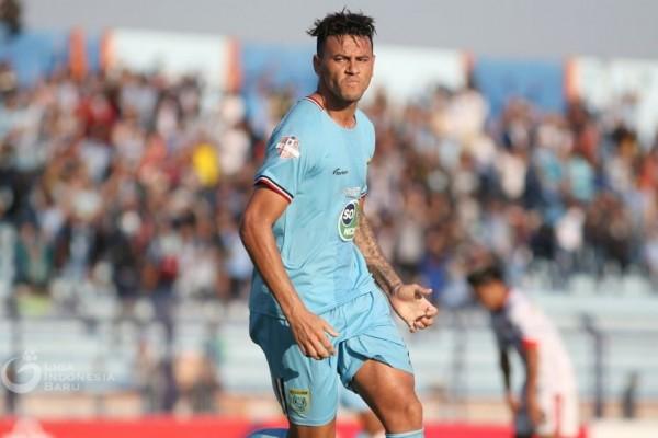 Alex Goncalves adalah Bukti Berjodohnya Persela dengan Striker Brasil