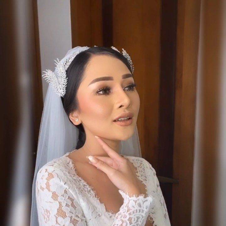 10 Potret Syahdu Pernikahan Glenn Fredly & Mutia Ayu