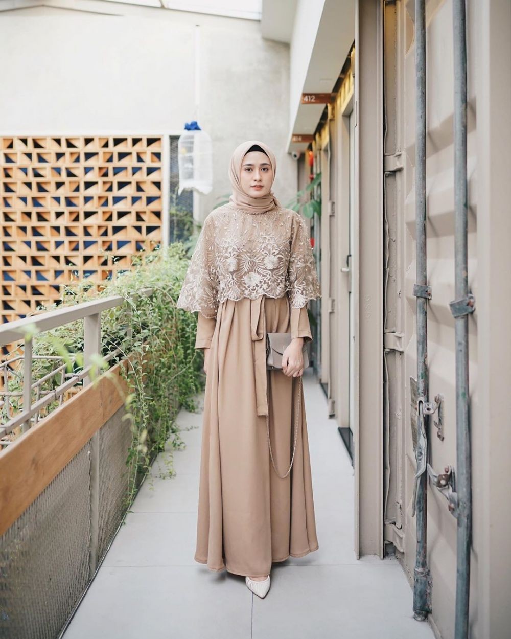 10 Ide Simple Dress  dengan Hijab buat Kondangan  Modelnya 
