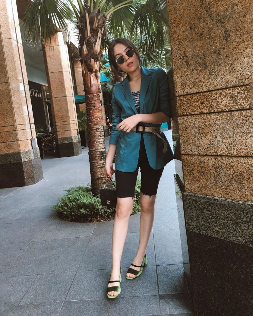 Khusus Mama Millennial! Ini Referensi 9 OOTD ala Olivia Jensen