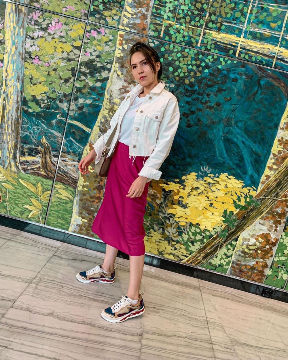 Khusus Mama Millennial! Ini Referensi 9 OOTD ala Olivia Jensen