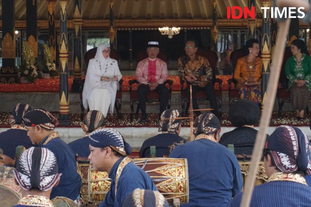 Dua Raja Bertemu di Kraton Yogyakarta, Menikmati Tarian dan Membatik 