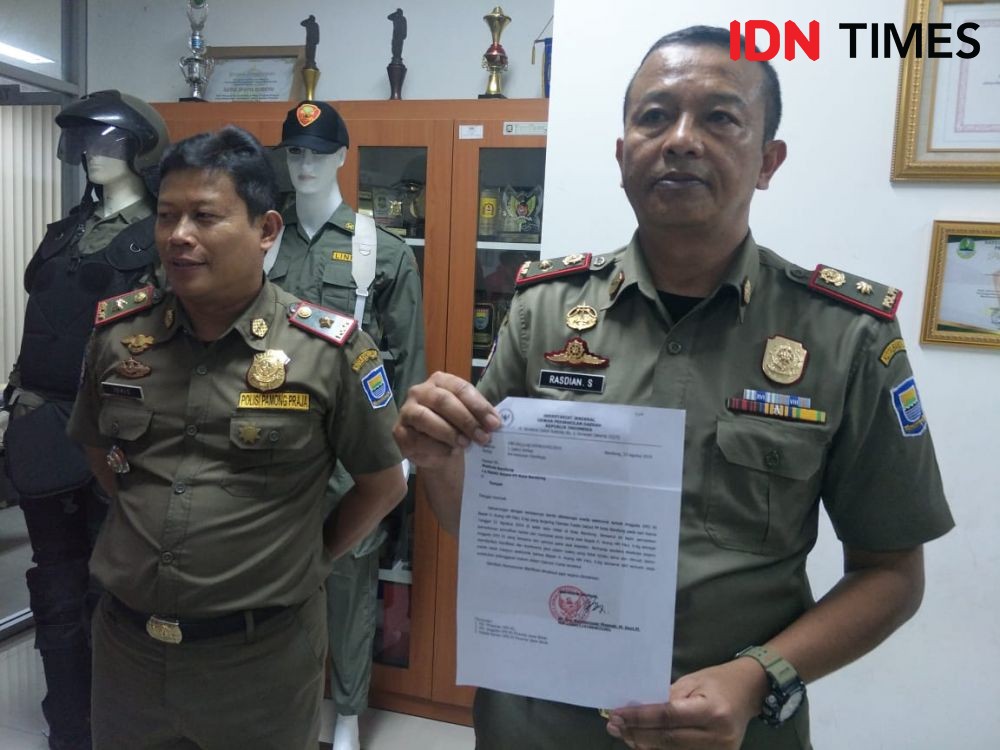Pencuri Lampu di Teras Cihampelas Bandung Berhasil Ditangkap
