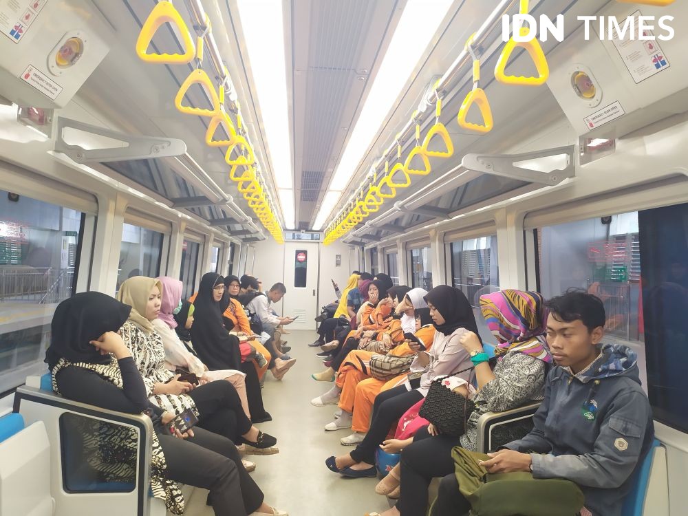 Lebih ke Moda Wisata, LRT Belum Menjadi Pilihan Utama Wong Palembang