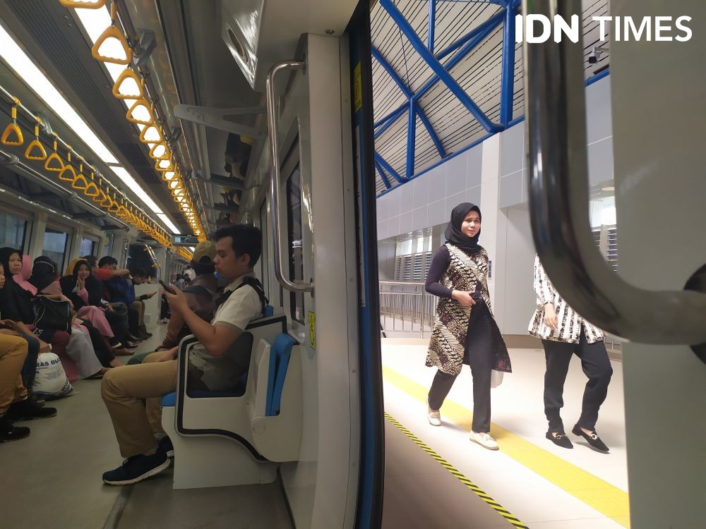 Lebih ke Moda Wisata, LRT Belum Menjadi Pilihan Utama Wong Palembang