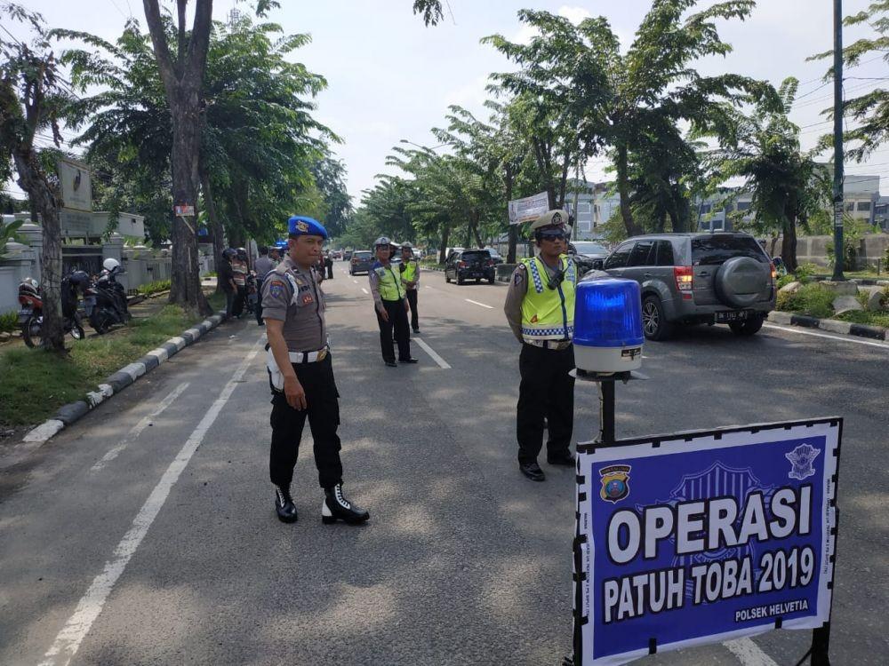 Lima Warga Medan Berkomplot Mencuri di Supermarket Tapanuli Tengah