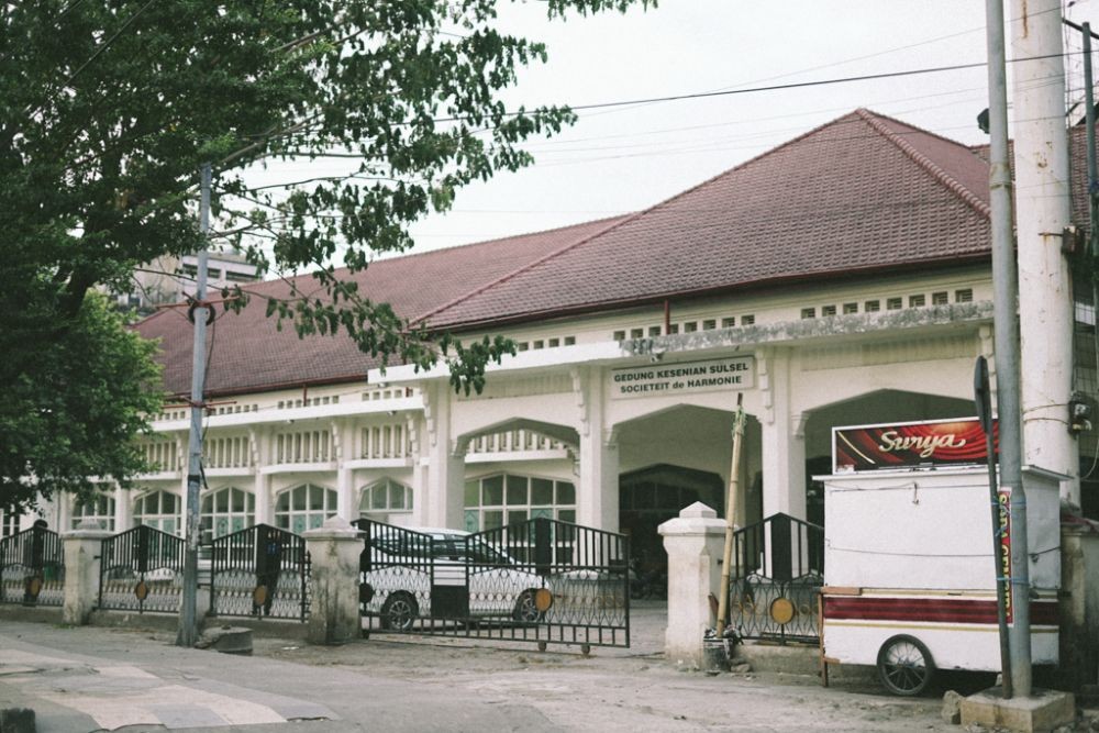 Sejarah Societeit de Harmonie Makassar, Gedung Pesta Kolonial Belanda