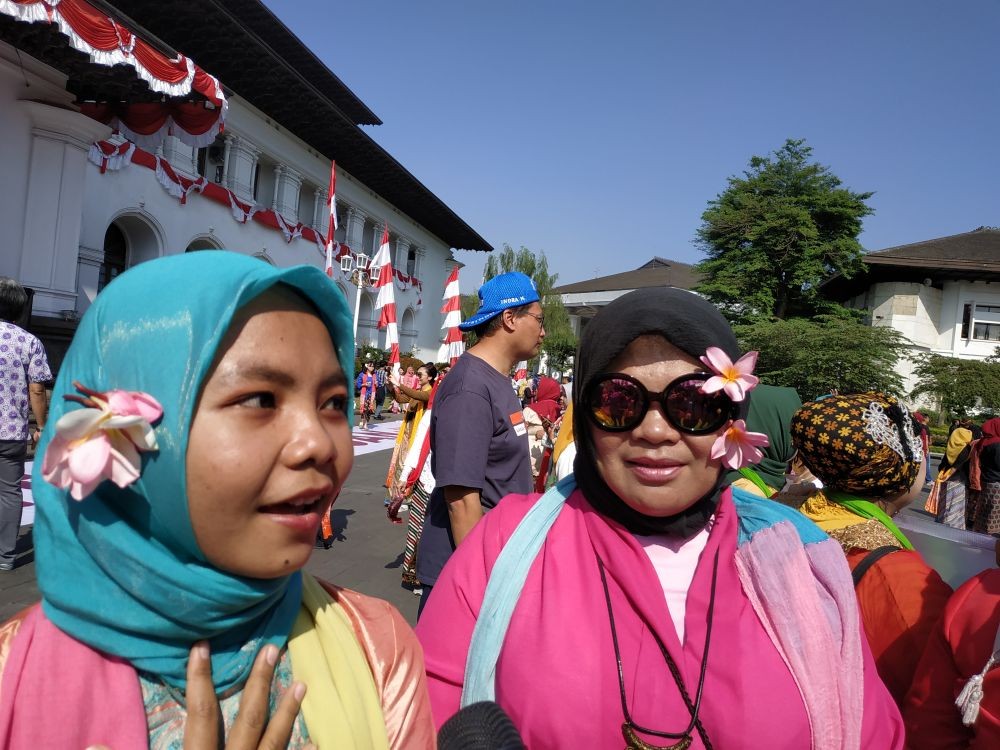 Kuatkan Kecintaan Budaya Lokal, 700 Perempuan Menari Tarian Ketuk Tilu