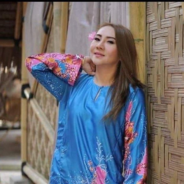 Dilaporkan Nikita Mirzani, 10 Potret Kelly Poppy Anak Elza Syarief