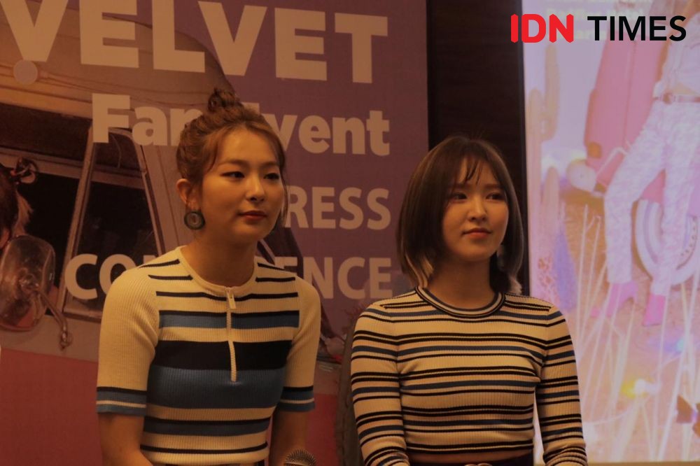 5 Momen Manis Fansign Red Velvet di Indonesia, Joy Sampai Nangis!