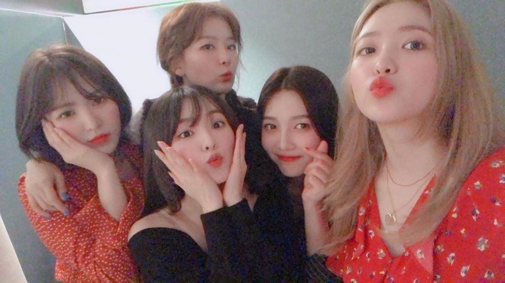 5 Momen Manis Fansign Red Velvet di Indonesia, Joy Sampai Nangis!