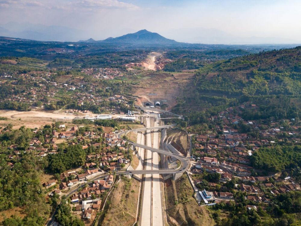 Tol Cisumdawu Berlanjut, BIJB Bangun Proyek Hotel dan Kampung Kargo