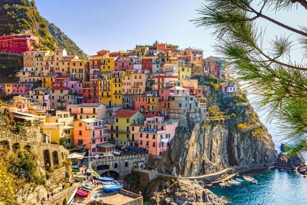 Penuh Warna, 10 Tempat Wisata Di Eropa Ini Dianggap Paling Memesona