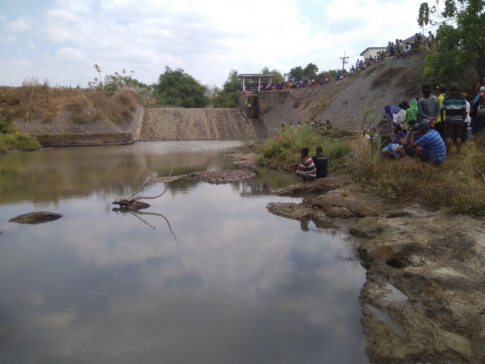 Dam Wates Kembali Makan Korban, Tiga Pekerja Tenggelam Siang Bolong
