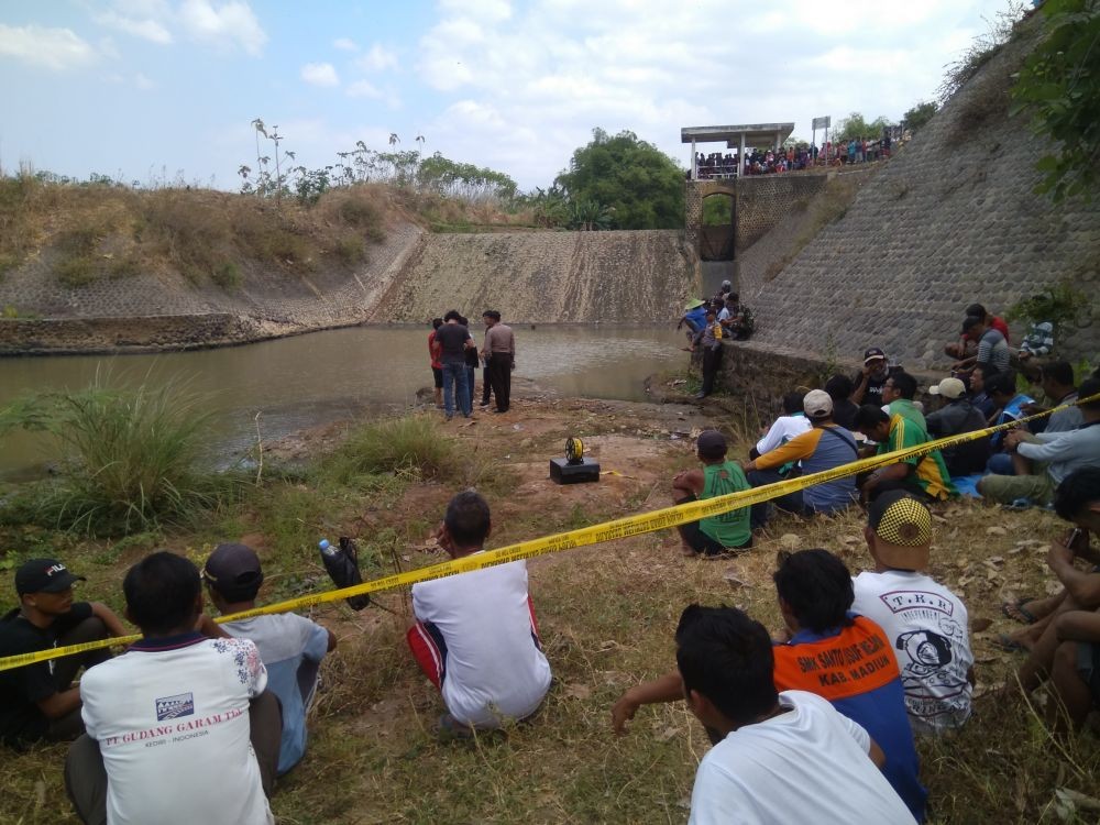 Dam Wates Kembali Makan Korban, Tiga Pekerja Tenggelam Siang Bolong