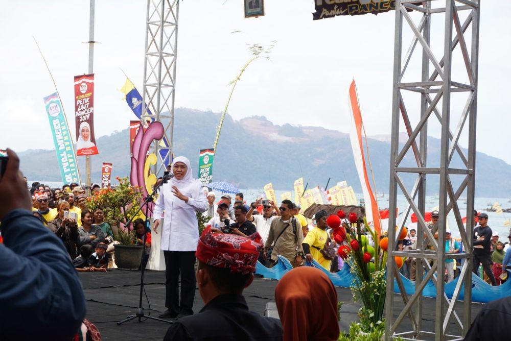 Dapat Tenggat dari Jokowi, Khofifah Akan Pangkas Perizinan Melaut