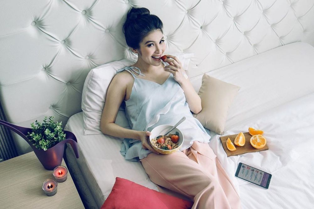 Tak Tampak, Ini 10 Potret Kehamilan Sandra Dewi hingga Melahirkan