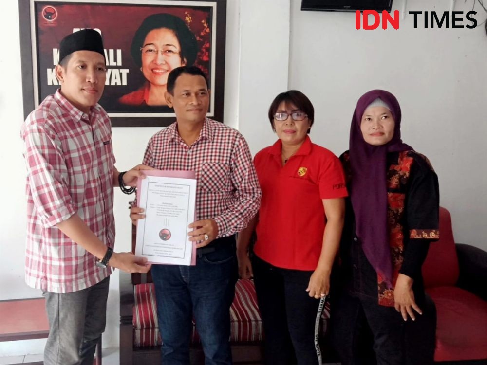 Pilkada Simalungun 2020, Kakak Bobby Nasution Ambil Formulir dari PDIP