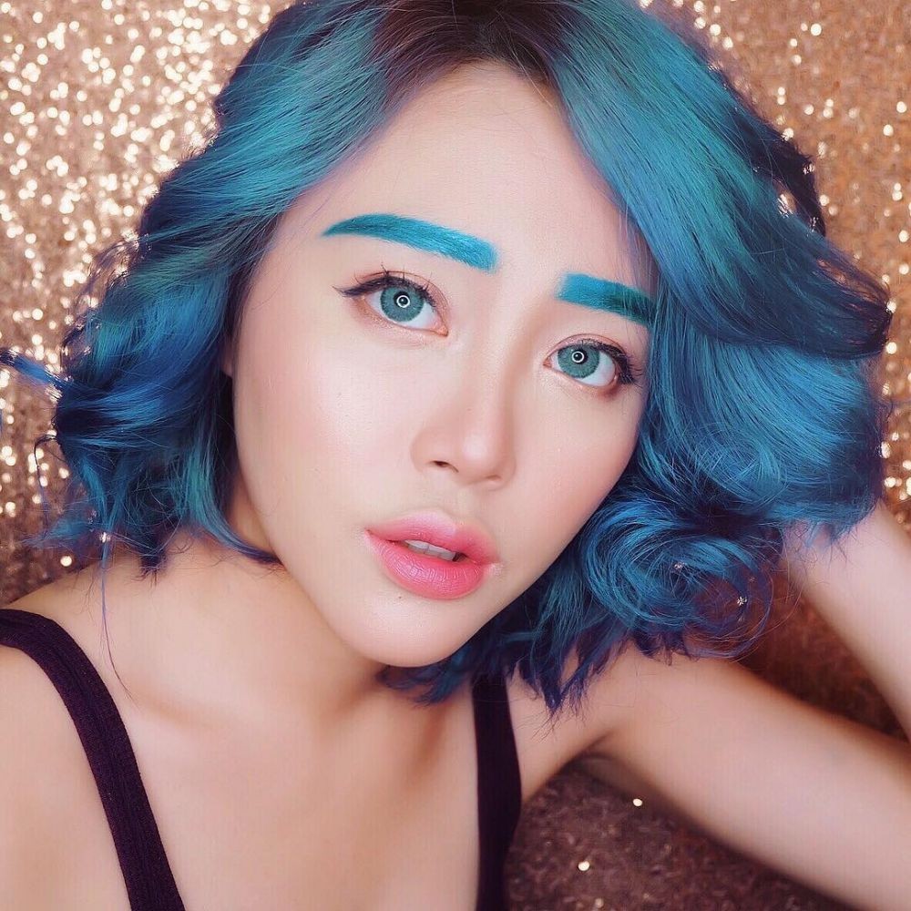 10 Inspirasi Rambut Warna Ala Influencer Janine Intansari Unik