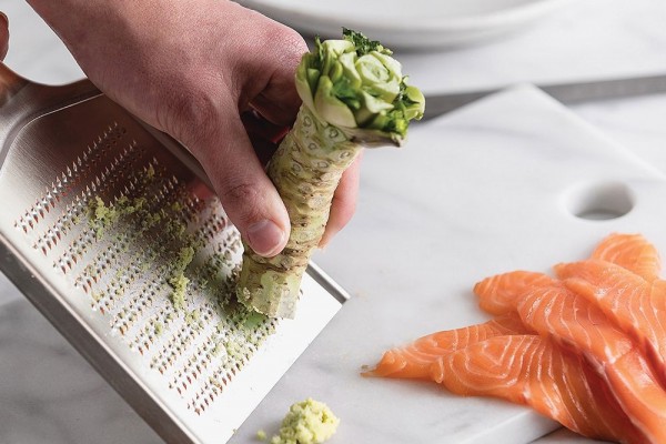 Cara Simpel Membuat Wasabi, Si Hijau Pencegah Keracunan Sushi