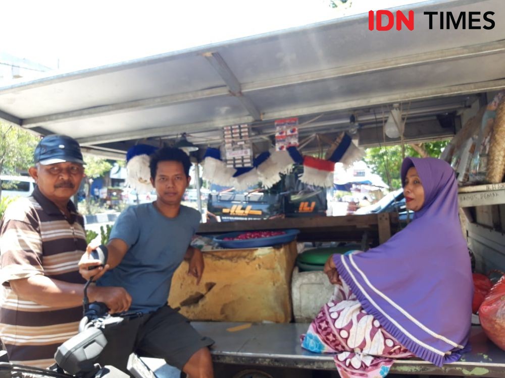 Jerit Pedagang Bunga Tolak Relokasi ke Pasar Kupang