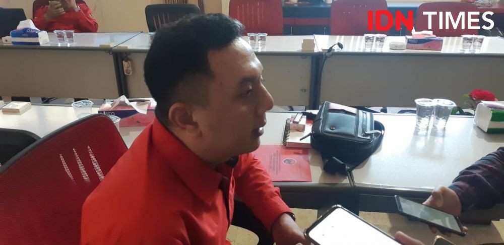 Pendaftar Bacawali PDIP Surabaya, dari Politisi Hingga PKL