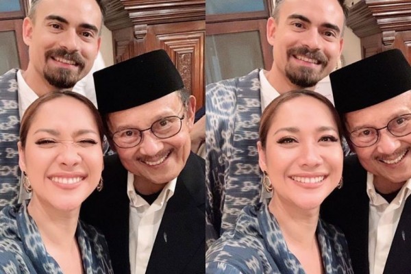 10 Potret Kenangan BJ Habibie yang Cukup Dekat dengan Selebriti