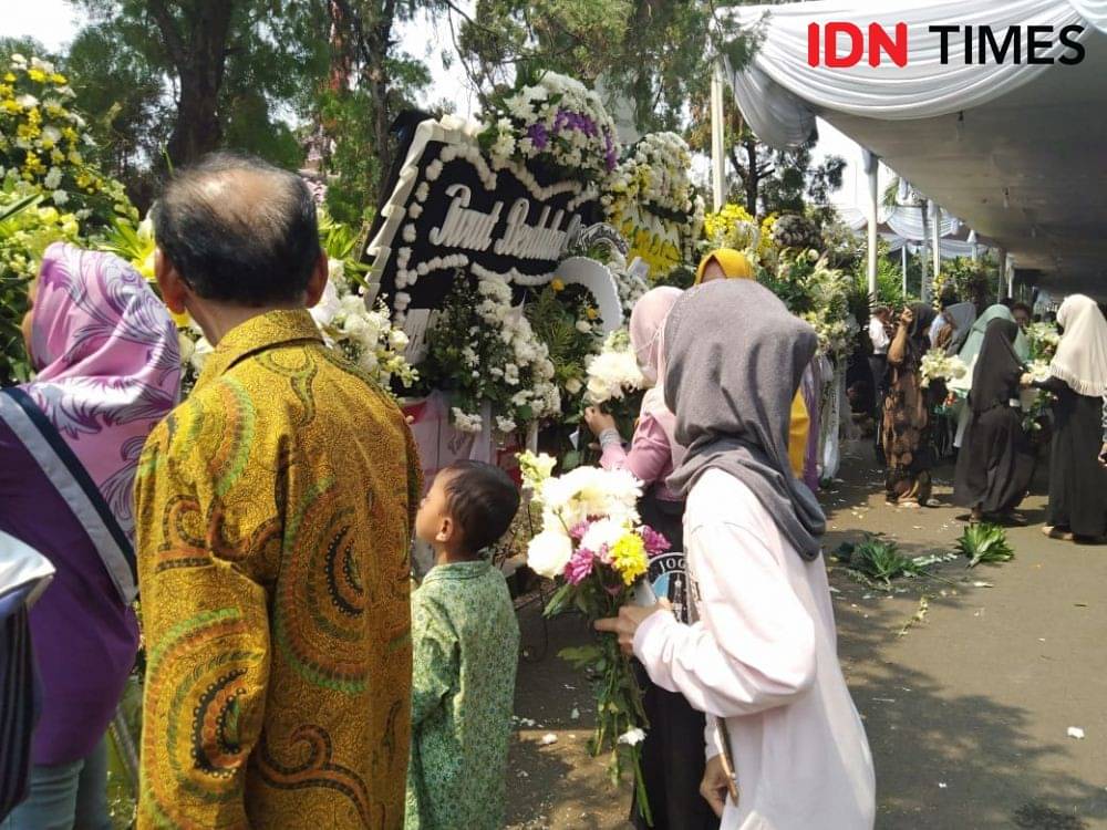 Pemkot Bekasi Anggarkan Rp1,1 Miliar Untuk Karangan Bunga