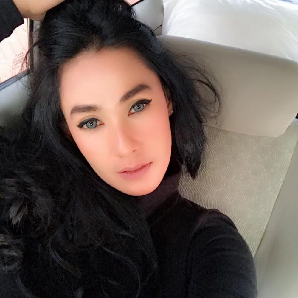 10 Potret Cut Sarra, Pemeran Antagonis yang Stylish Abis