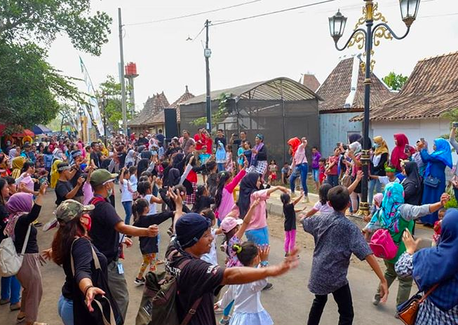 [FOTO] Meriahnya Balkonjazz Festival 2019 yang Hidupkan Borobudur