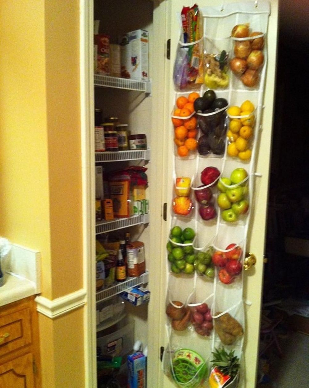 Хранение овощей и фруктов на кухне