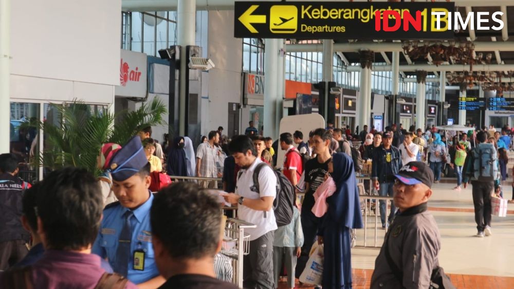 Garuda Batalkan 15 Penerbangan ke Kalimantan karena Kabut Asap
