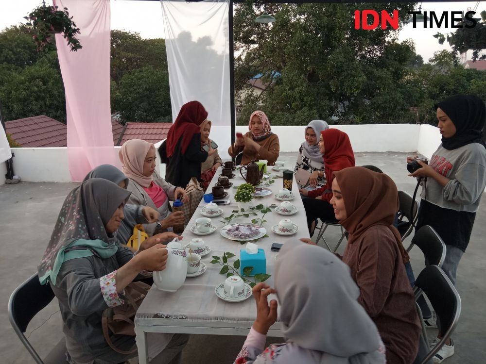 Ngobrolin Bucin dan Lika-liku Kehidupan Asmara dalam Tea Party Makassar