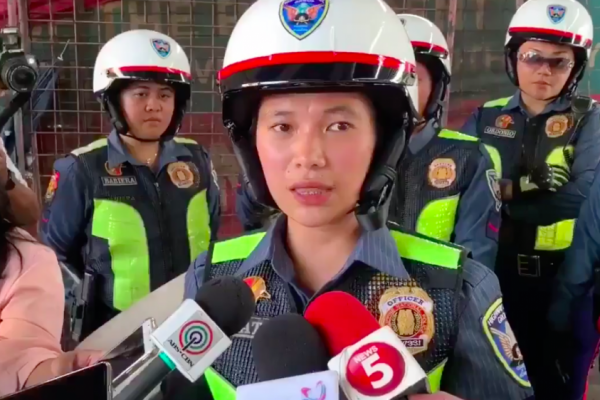 Filipina Terjunkan 23 Polwan untuk Kurangi Stres Akibat Kemacetan