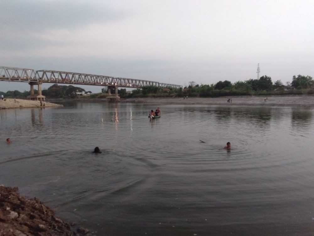 Mandi di Sungai Bengawan Solo, Remaja di Lamongan Tewas Tenggelam