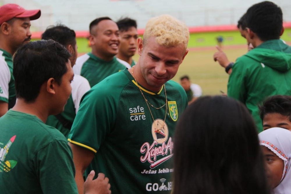 Wolfgang Pikal Pastikan Persebaya Bawa Diogo Campos ke Semarang