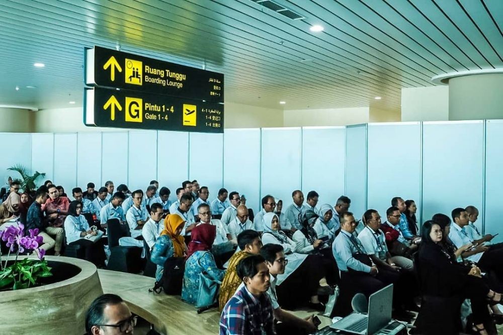 Cuma Satu Pintu Masuk, Ratusan Calon Penumpang di Bandara YIA Menumpuk