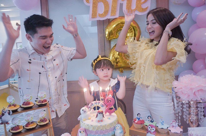 Bertema Snow White, 9 Momen Manis Ultah Brie Putri Acha Septriasa