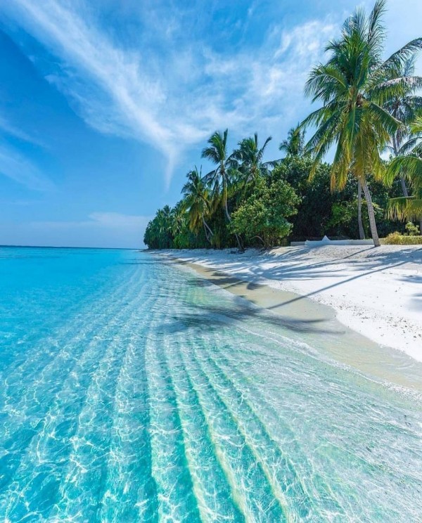 10 Pulau Paling Cantik di Indonesia untuk Rekomendasi Wisata Asyik
