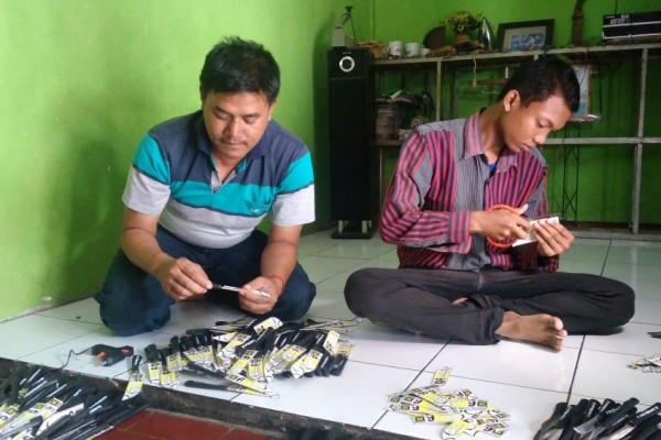 Pengrajin Pisau Souvenir di Kudus Turun Omset Hingga 25 Persen