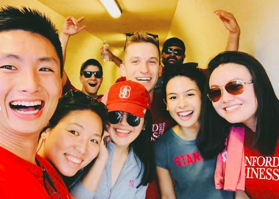 Resmi Jadi Mahasiswa Stanford, Ini 10 Potret Terbaru Maudy Ayunda