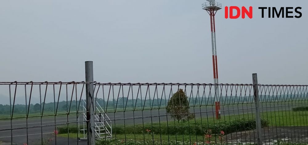 Kabut Asap Pekat di Tapteng, Bandara Berlakukan Status Buka Tutup
