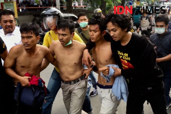 Aparat Represif di Demo DPRD Sumut, Polda Akui Ada Pelanggaran Hukum