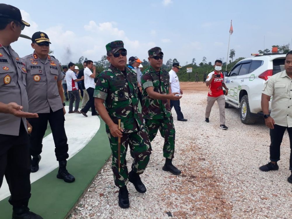 Sinergi TNI-Polri dan Pemprov Kaltim Tanggulangi Karhutla