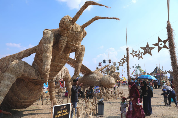 Festival Jerami Grobogan, Seni Instalasi yang Instagrammable Banget