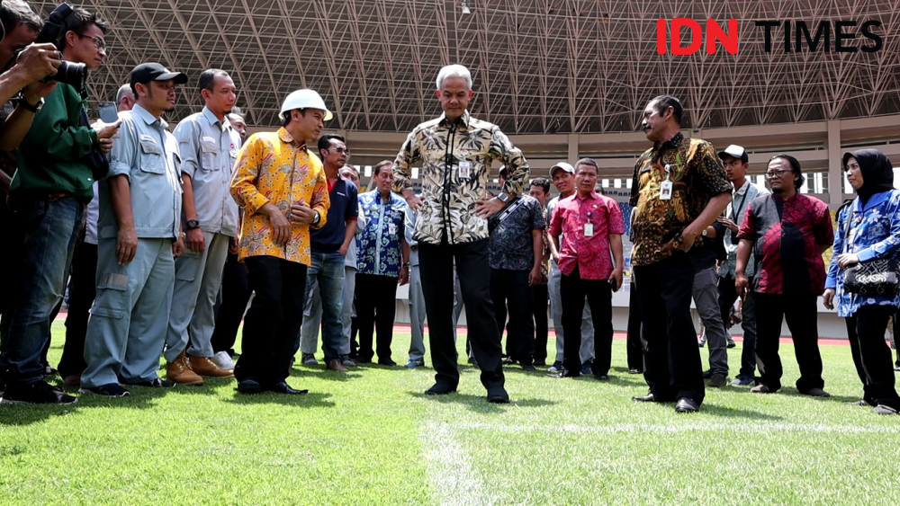 Ganjar Menunjuk Herru Setiadhie Sebagai Pelaksana Harian Sekda Jateng 