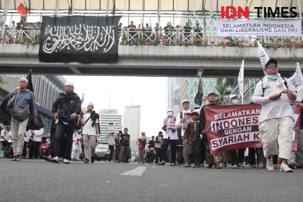 Seruan Khilafah dan Tuntut Jokowi Mundur di Demo 212